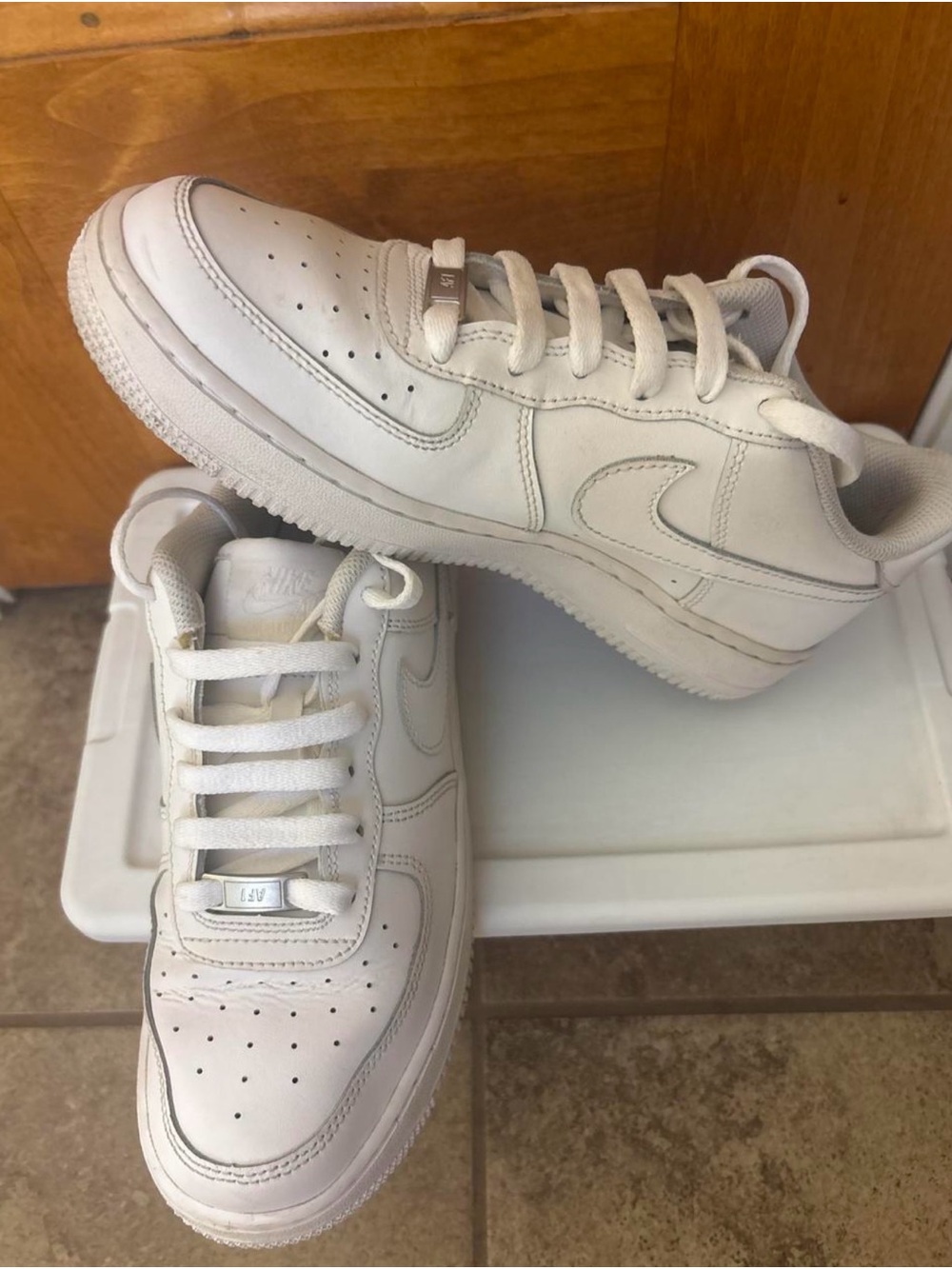 Nike Kids White Leather Low-Top Sneakers